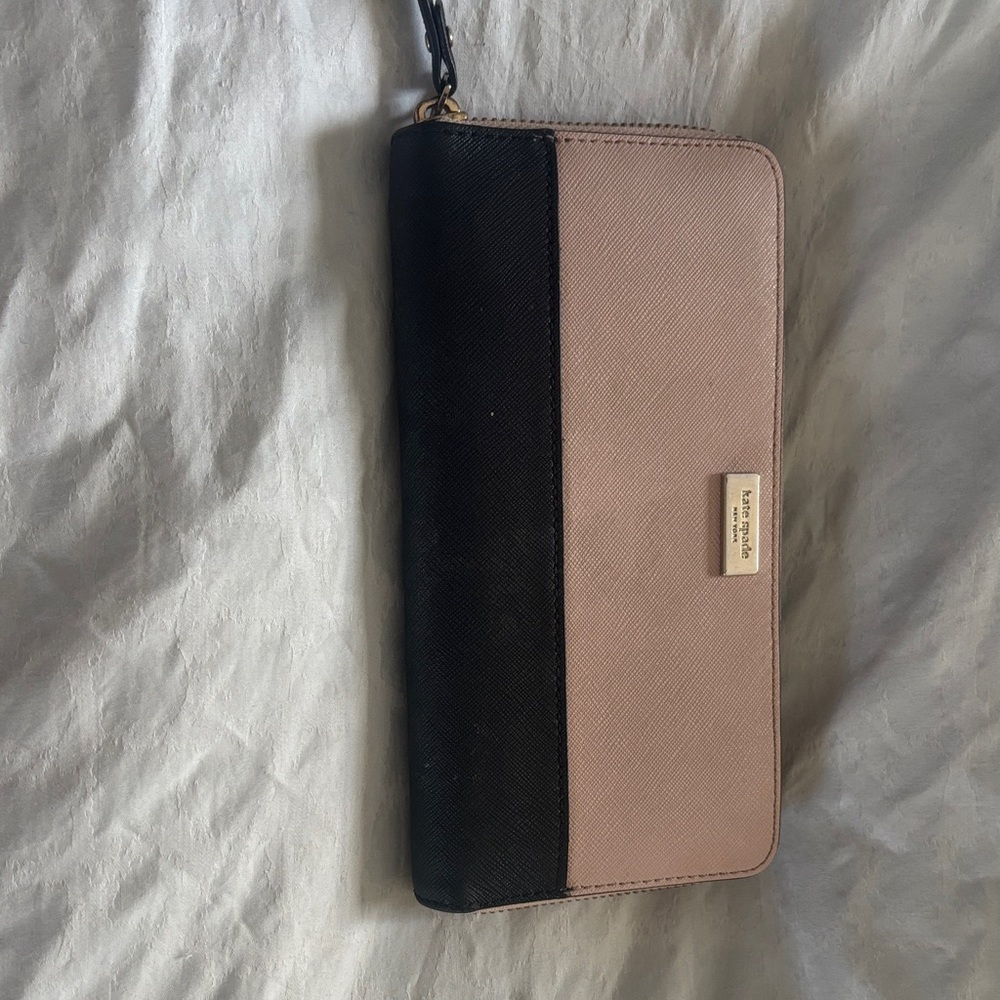 Elegant Black and Pink Women's Clutch